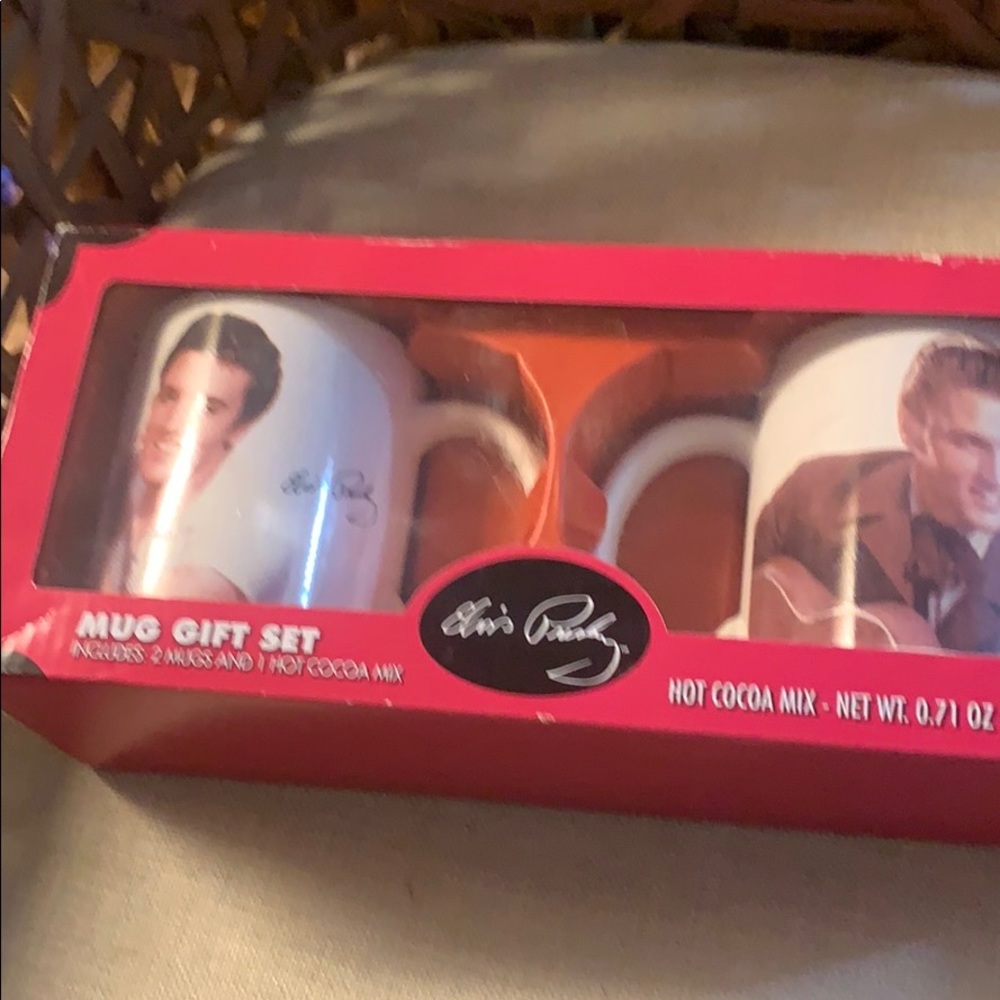 New Elvis Presley 2Mugs Set Unique